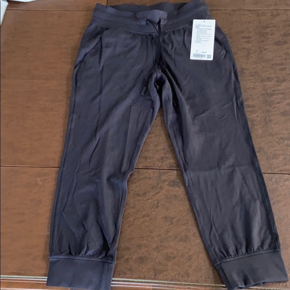 Lululemon Ready to Rulu Jogger crop pant